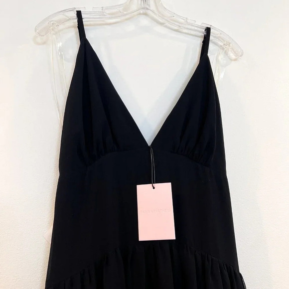 Fame and Partners Black V Neck Strappy Adjustable Tiered Classic Mini Dress NWT - Picture 3 of 11